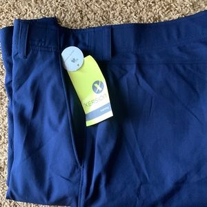 NWT shorts. 10’ inseam. Comfort waist, quick dry, 4 way stretch. Size med